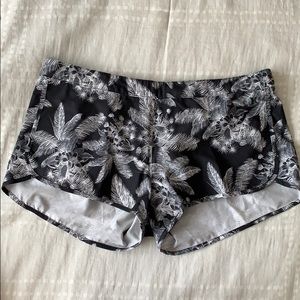 Hurley Women Shorts
